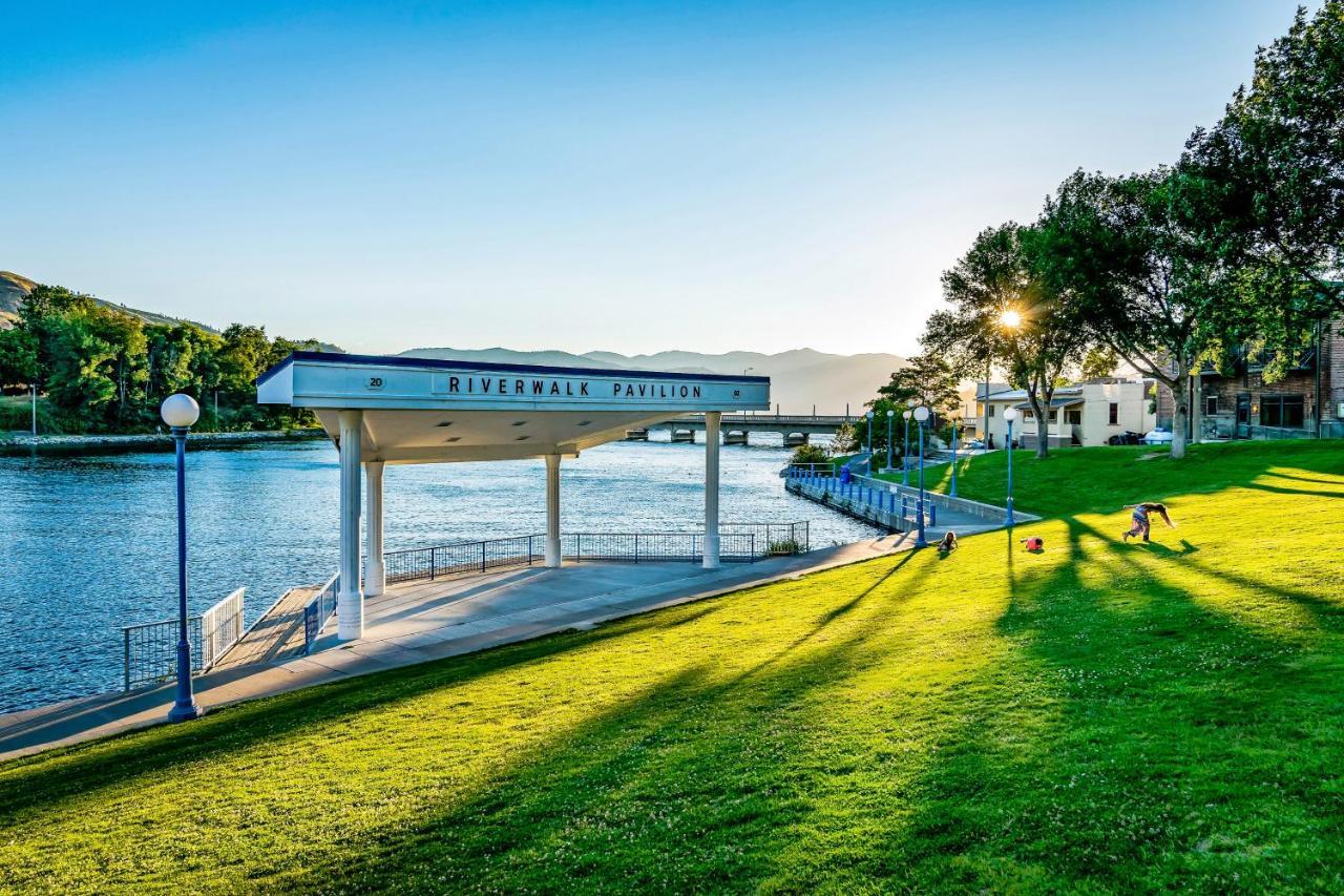 Chelan Resort Suites Sunny Shores 310 Екстериор снимка