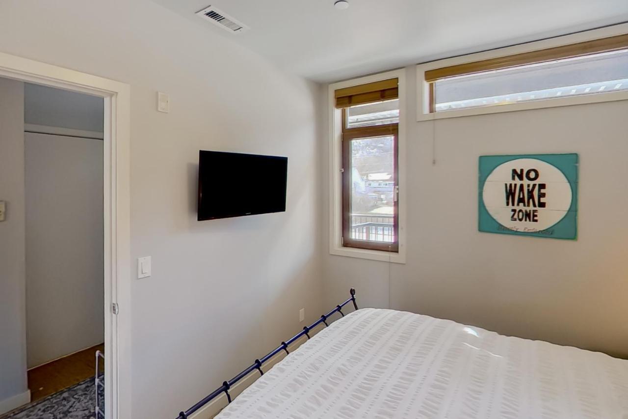 Chelan Resort Suites Sunny Shores 310 Екстериор снимка